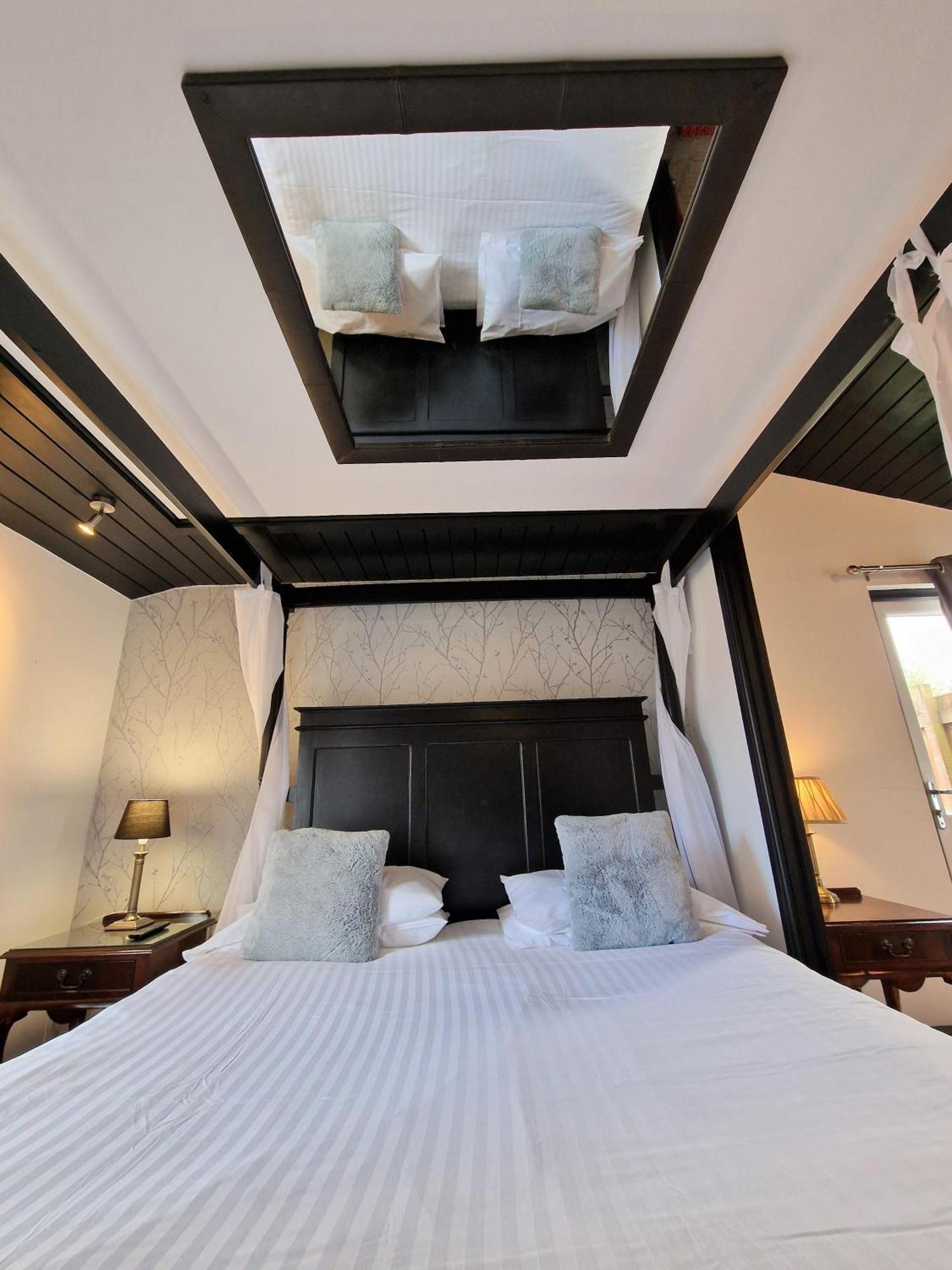 Ochil 9 With Private Hot Tub - Fife - Loch Leven - Lomond Hills - Pet Friendly Βίλα Kelty Εξωτερικό φωτογραφία
