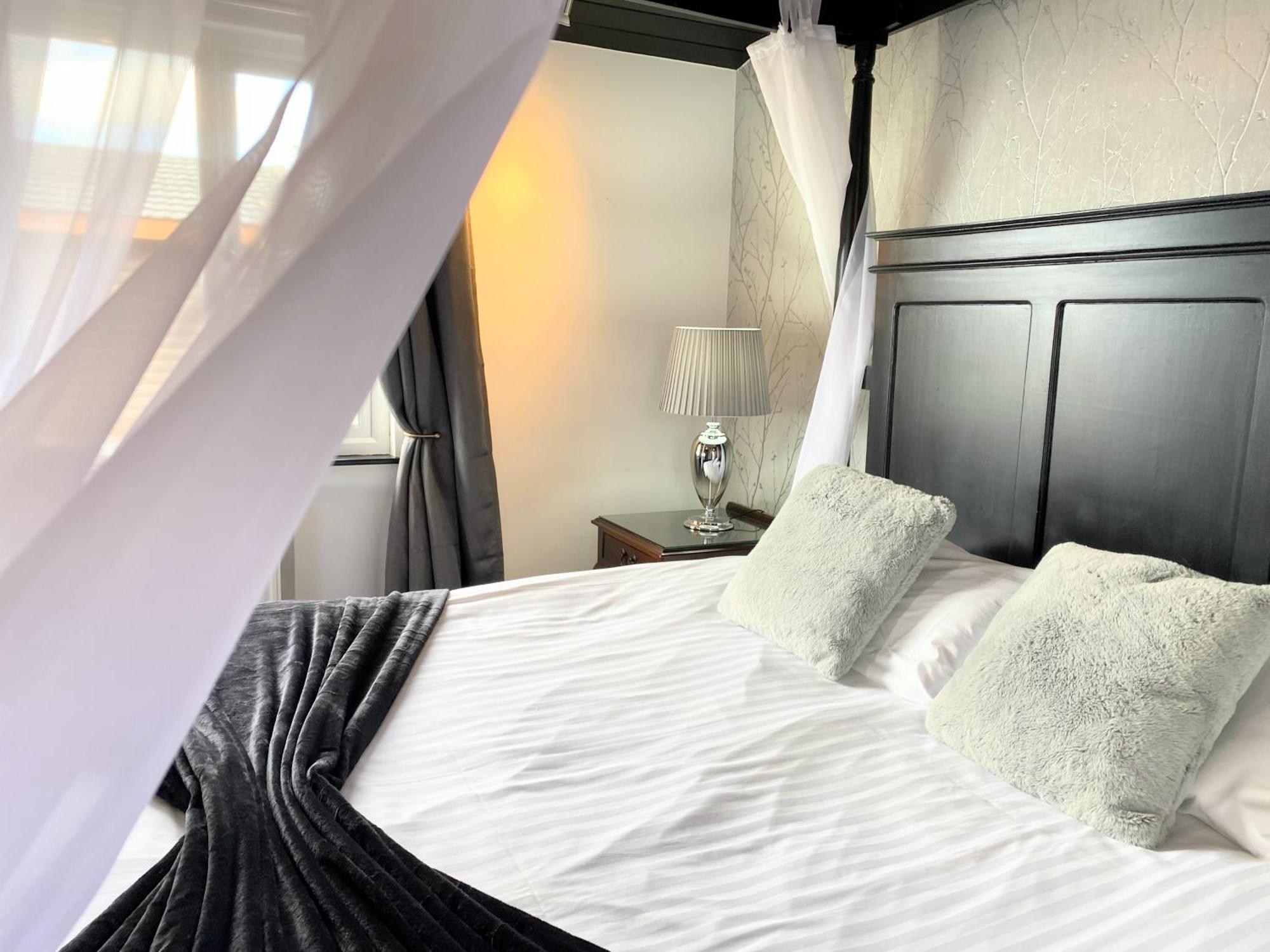 Ochil 9 With Private Hot Tub - Fife - Loch Leven - Lomond Hills - Pet Friendly Βίλα Kelty Εξωτερικό φωτογραφία